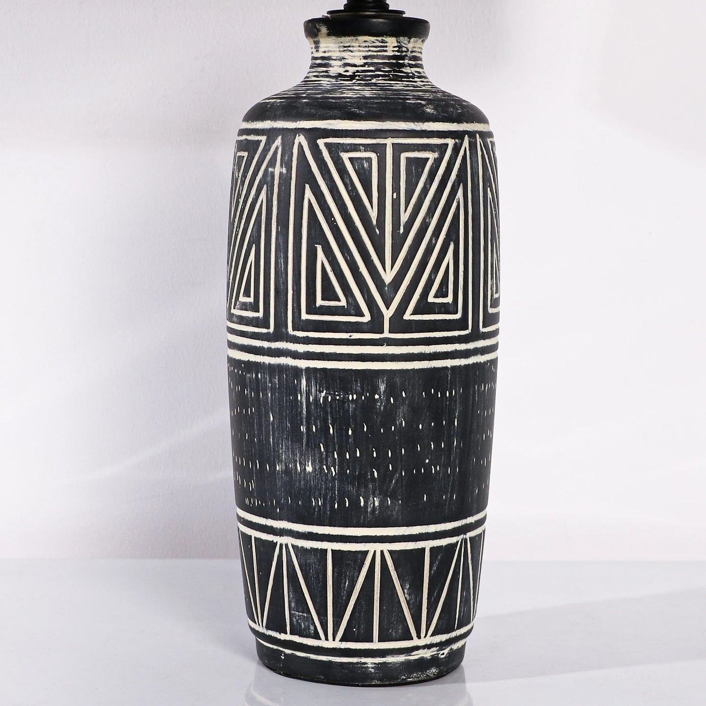 2 Pack 25-Inch Carved Geometric Ceramic Table Lamp With Linen Shade
